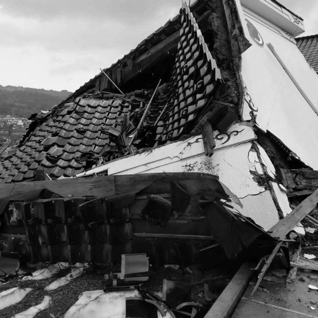 Wajima Hakose Junichi Workshop Totally Collapsed by Jan.1 2024 Noto Peninsula Earthquake